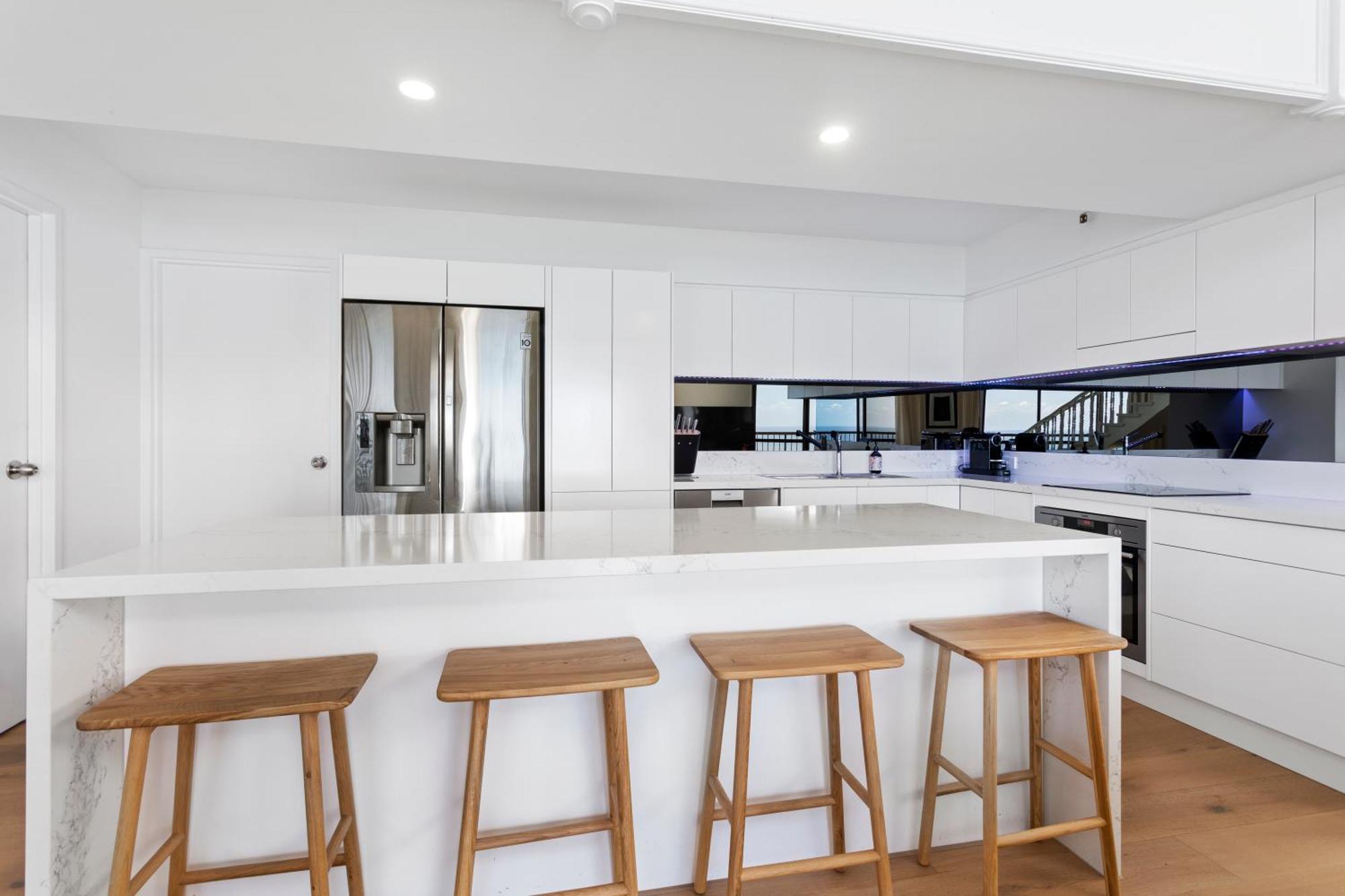 Burleigh Esplanade Beachfront Apartamentos Gold Coast Exterior foto
