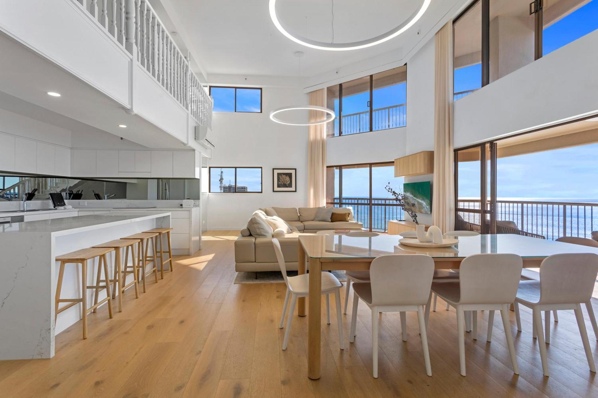 Burleigh Esplanade Beachfront Apartamentos Gold Coast Exterior foto