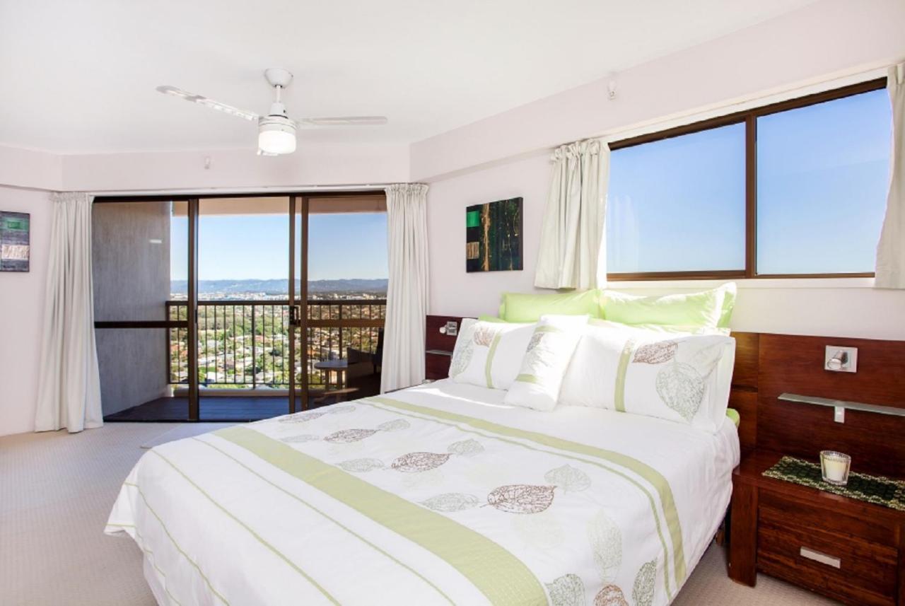 Burleigh Esplanade Beachfront Apartamentos Gold Coast Exterior foto